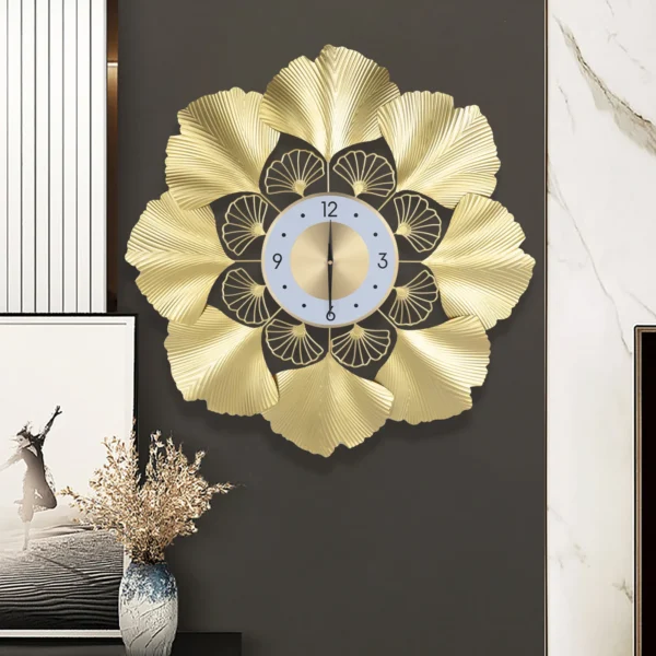 Creative Gold Dial Design w/Silent Second Hand
